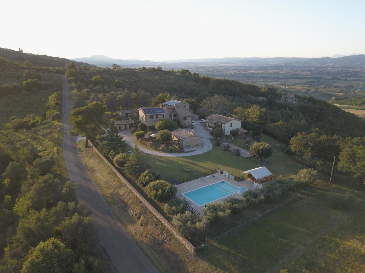 Agriturismo Il Cicaleto Cannara Exteriör bild